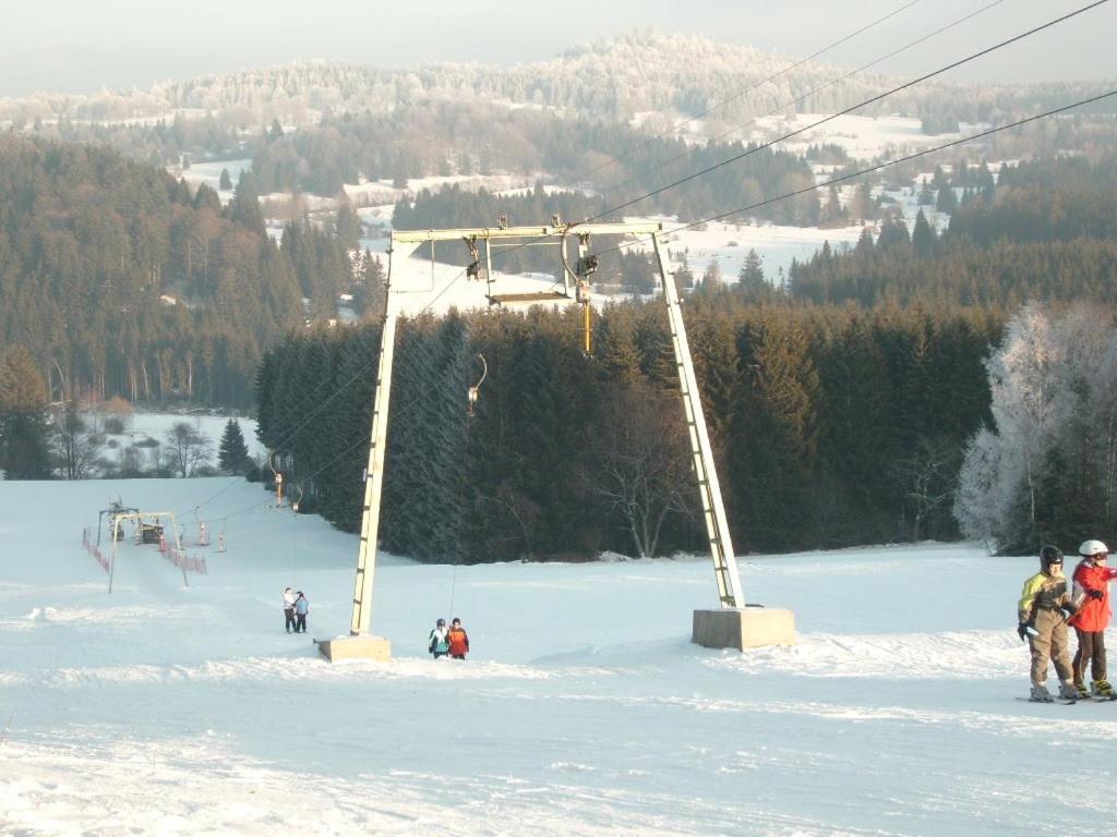 Landhotel Zum Matthiasl Bischofsreut Exterior foto